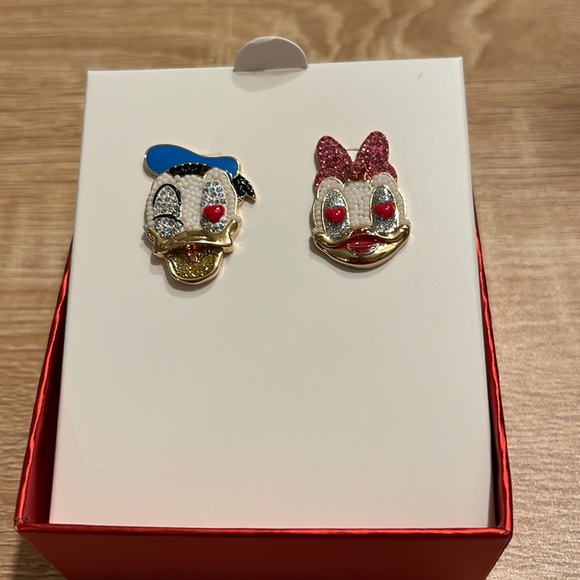 Disney Parks x Baublebar Heart Eyes Donald and Daisy Duck Stud Earrings - Picture 2 of 5